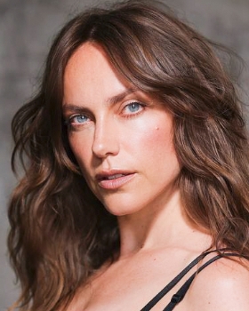 Hanna E.