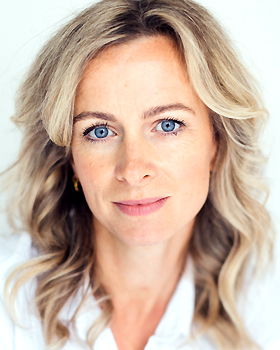 Sarah Ba.